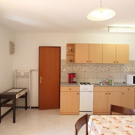 Room And Apartments Mariza Rovinj Bagian luar foto