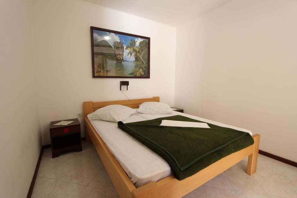 Room And Apartments Mariza Rovinj Ruang foto